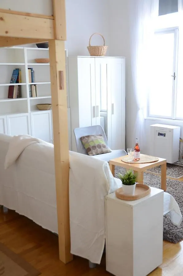 Bright Heaven Apartment Budapeszt 0*,  Węgry